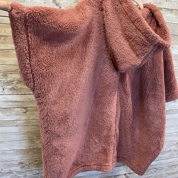 CAbi‎ Womens Small Jacket Embrace Topper Dusty Pink Rose Fleece Hooded Zip 4121 - Picture 9 of 10